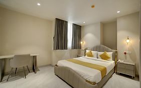 Staybird Capital- Business Hotel, Magarpatta City